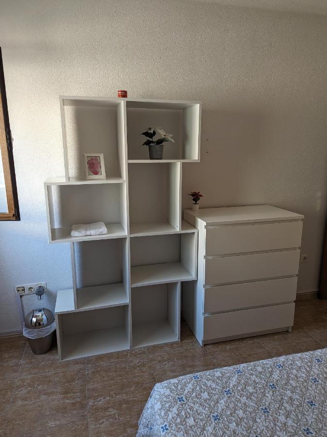 Vivienda Compartida Con Ambiente Familiar Apartment Sesena Ngoại thất bức ảnh