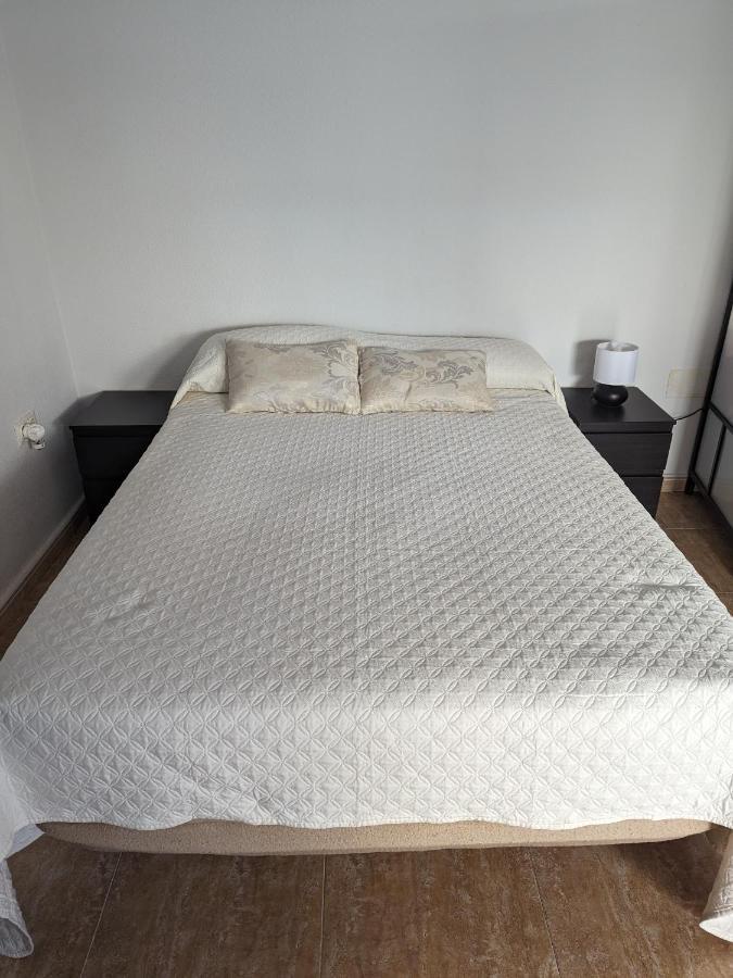 Vivienda Compartida Con Ambiente Familiar Apartment Sesena Ngoại thất bức ảnh